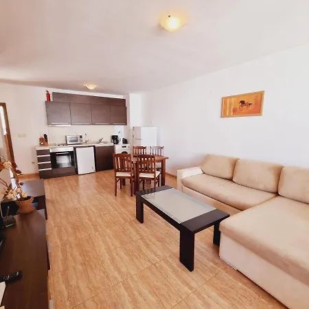 Apartment Complex Sveti Vlas