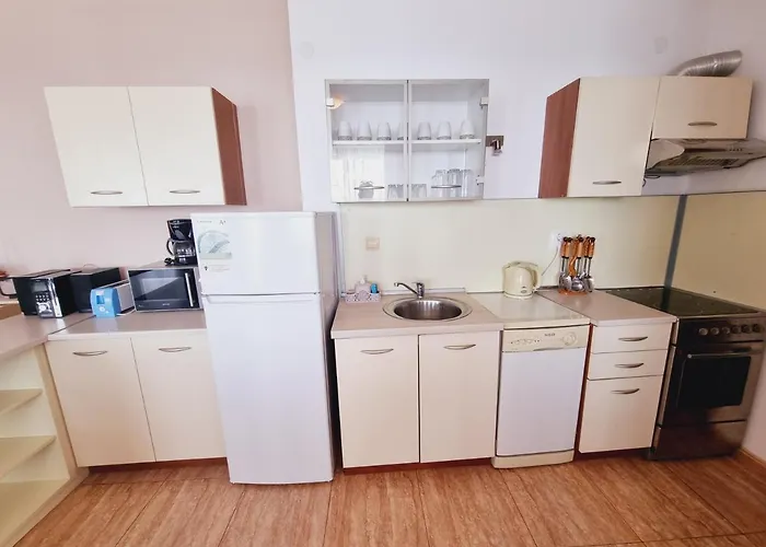 Διαμέρισμα Complex *